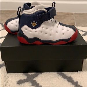 🏀 JORDAN Jumpman Team II BT - Size 7c 🏀